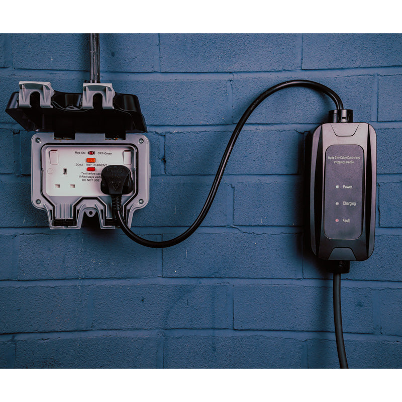 Streetwize Type 2 to UK 3 Pin EV Charging Cable 10A