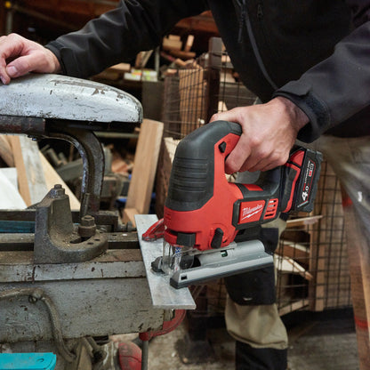 Milwaukee M18 Jigsaw 2 x 4.0Ah