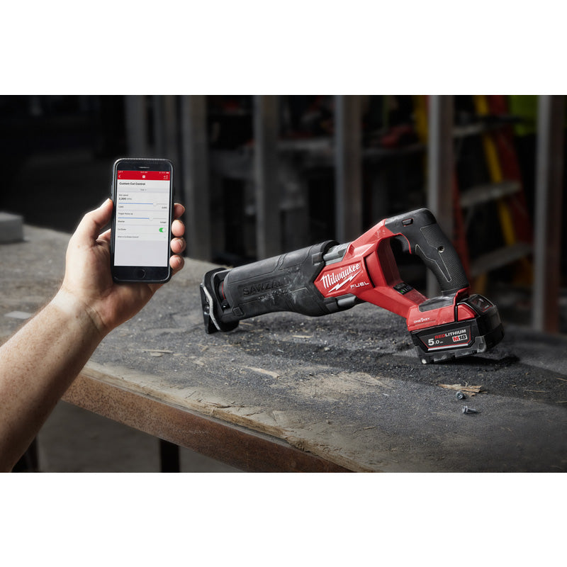 Milwaukee M18 ONEFSZ-552X FUEL ONE-KEY Sawzall 2 x 5.5Ah