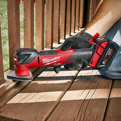 Milwaukee M18 FUEL Multitool 1x5.0Ah, 1x2.0Ah