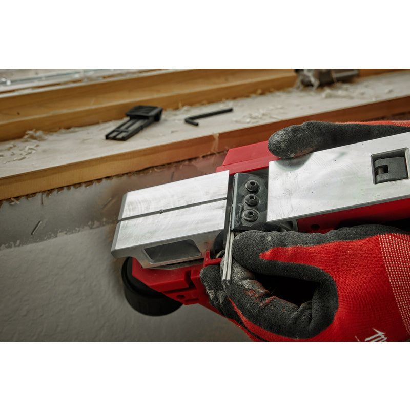Milwaukee M12BLP-402X Brushless Planer 2 x 4.0Ah