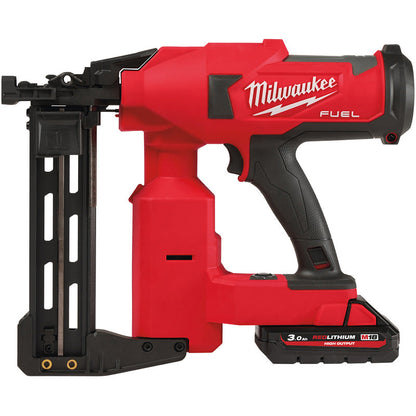 Milwaukee M18 FFUS-302C FUEL Fencing Stapler 2 x 3.0Ah