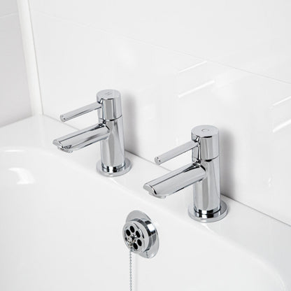 Ebb + Flo Pentle Taps Bath Pillar