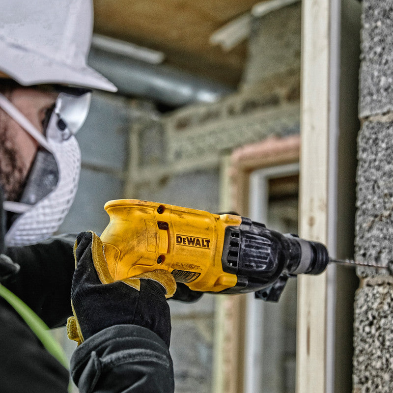 D25033K 22mm 710W SDS Hammer Drill 240V – Powerful Concrete Drilling