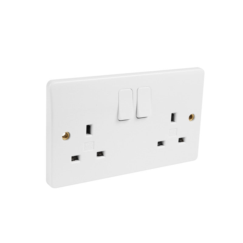 MK DP Switched Socket