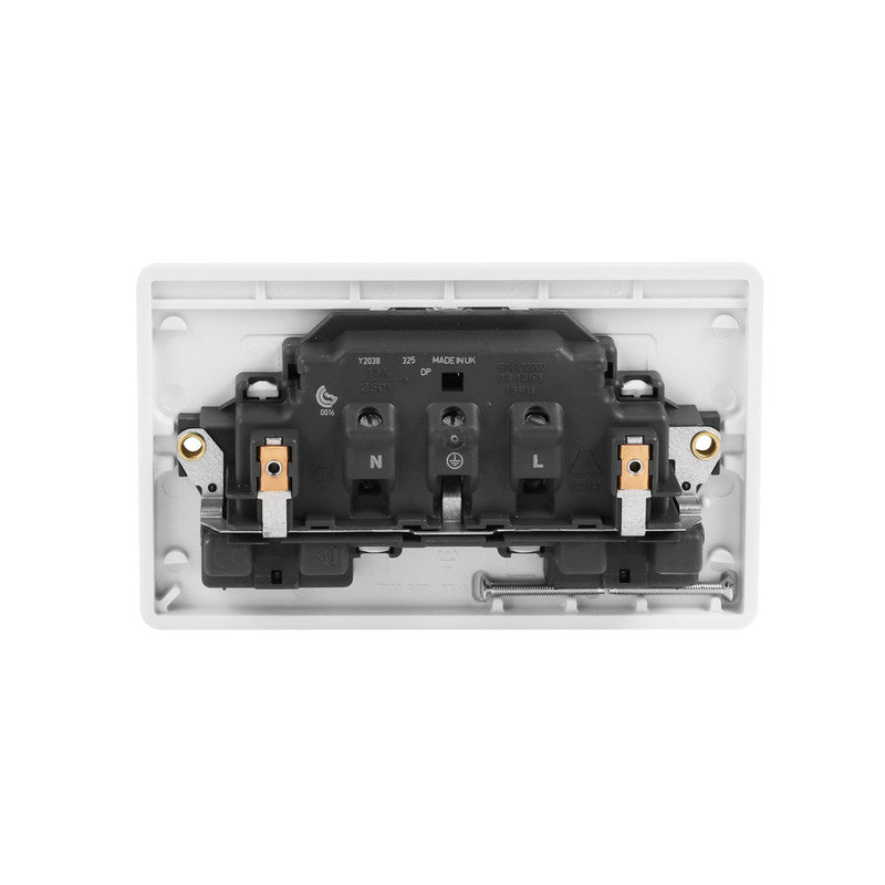 MK DP Switched Socket