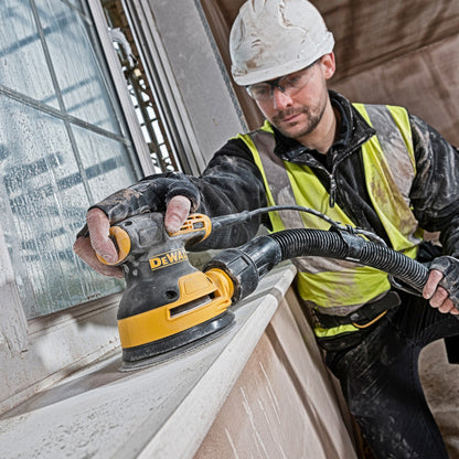 DWE6423-GB 280W 125mm Random Orbital Sander – Smooth Finishing