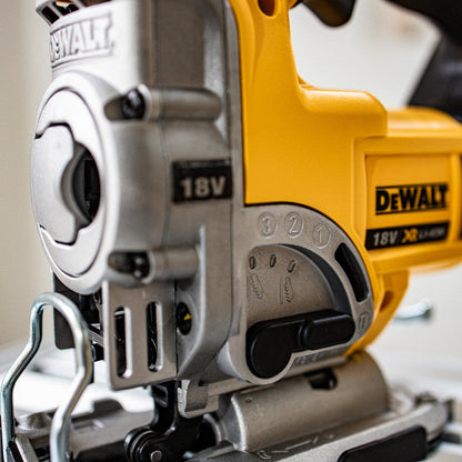 DCS331N-XJ 18V XR Cordless Jigsaw – Smooth, Precise Cutting