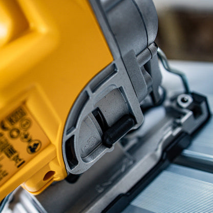 DCS331N-XJ 18V XR Cordless Jigsaw – Smooth, Precise Cutting