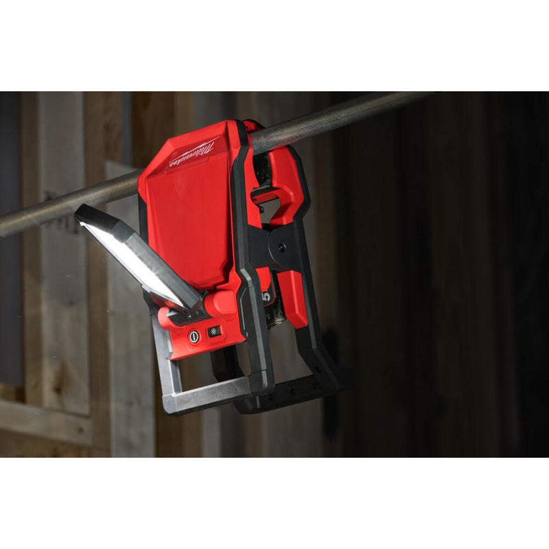 Milwaukee M18PAL2-0 Pivoting Area Light Body Only